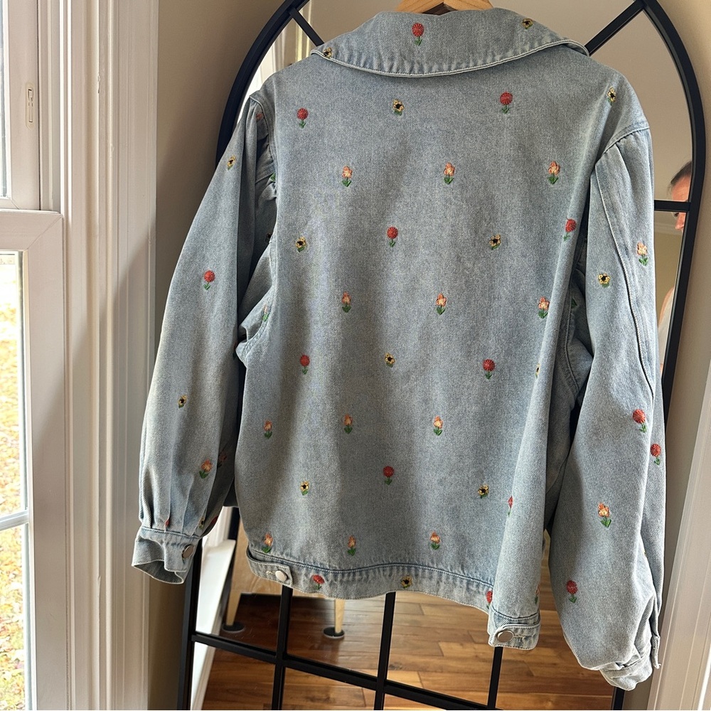 Floral Oversized Denim Jacket - Picture 3 of 4